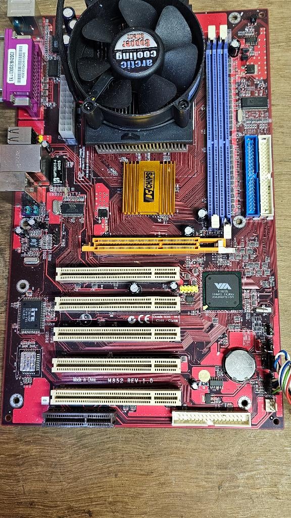 PCChips M852 (rev1.0), Computers en Software, Gebruikt, Socket A, Ophalen of Verzenden, ATX
