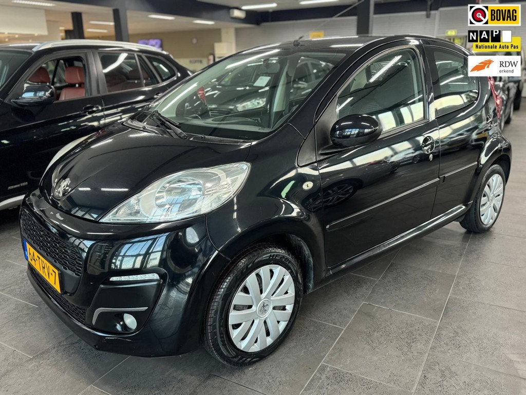 Peugeot 107 1.0 Active 5deurs airco elektrische pakket apk 1, Auto's, Voorwielaandrijving, Euro 5, Stof, Gebruikt
