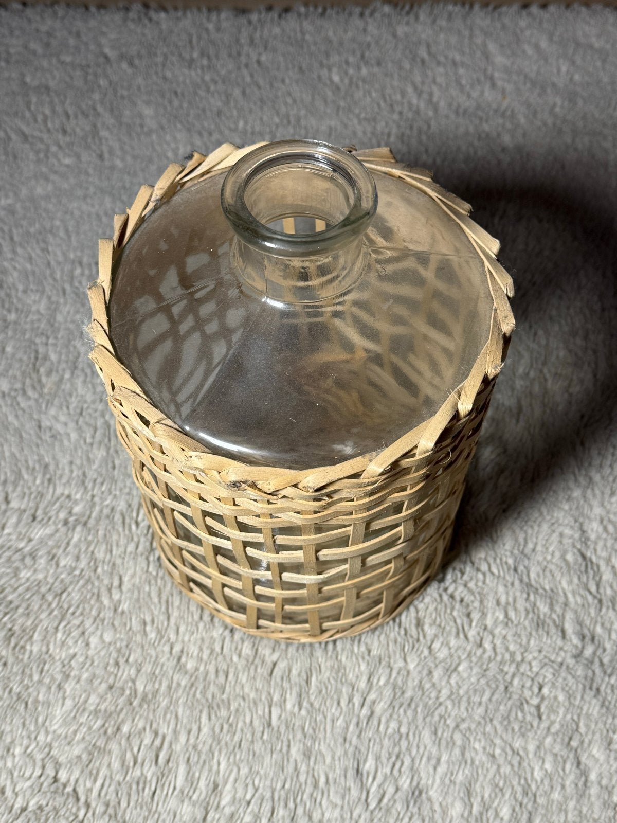 Glazen Fles met Rotan Omhulsel - 18x25cm, Ophalen of Verzenden
