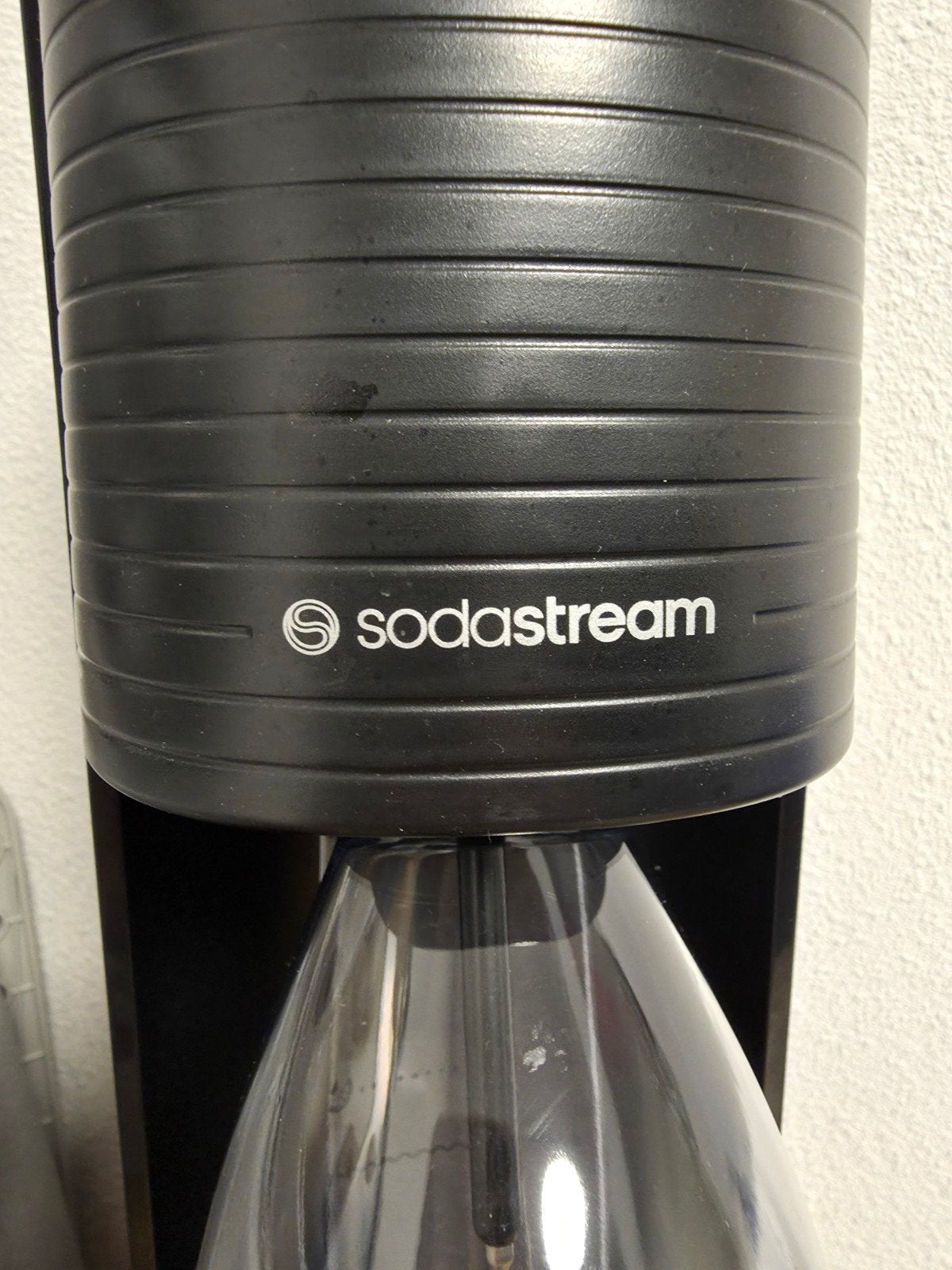 Sodastream bruiswatermaker met fles, Ophalen, Zo goed als nieuw