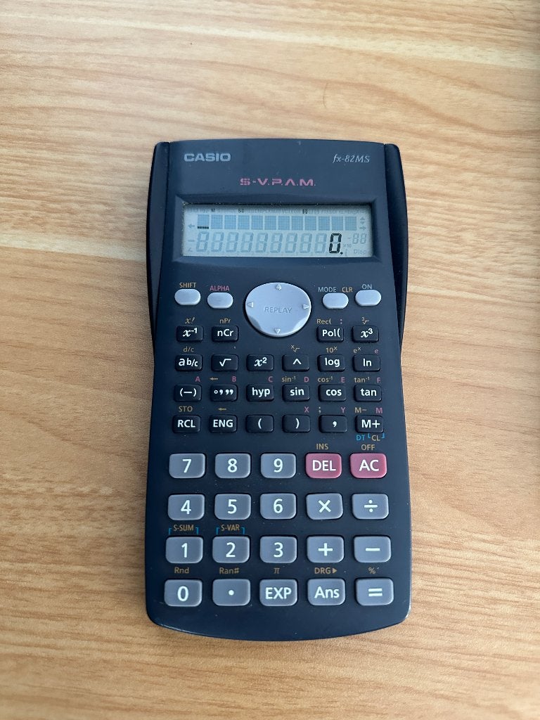 Casio fx-82MS wetenschappelijke rekenmachine in goede staat, Diversen, Ophalen of Verzenden, Zo goed als nieuw