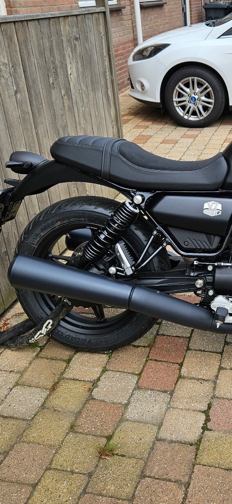 Moto Guzzi V7 Stone uitlaten, Ophalen, Nieuw
