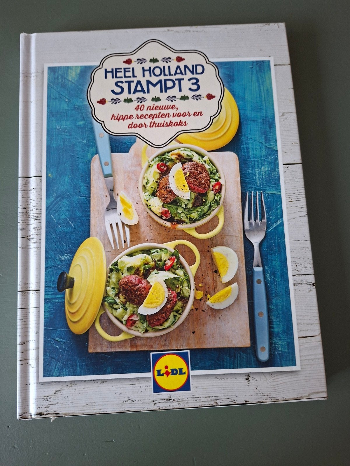 Heel Holland Stampt 3 - Kookboek met 40 recepten, Boeken, Onbekend, Hoofdgerechten, Ophalen of Verzenden, Zo goed als nieuw
