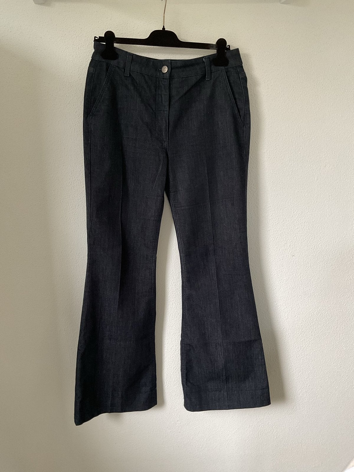 Twinset donkerblauwe jeans met wijde pijp, maat 31, Kleding | Dames, Ophalen of Verzenden, Zo goed als nieuw, Blauw, Overige jeansmaten