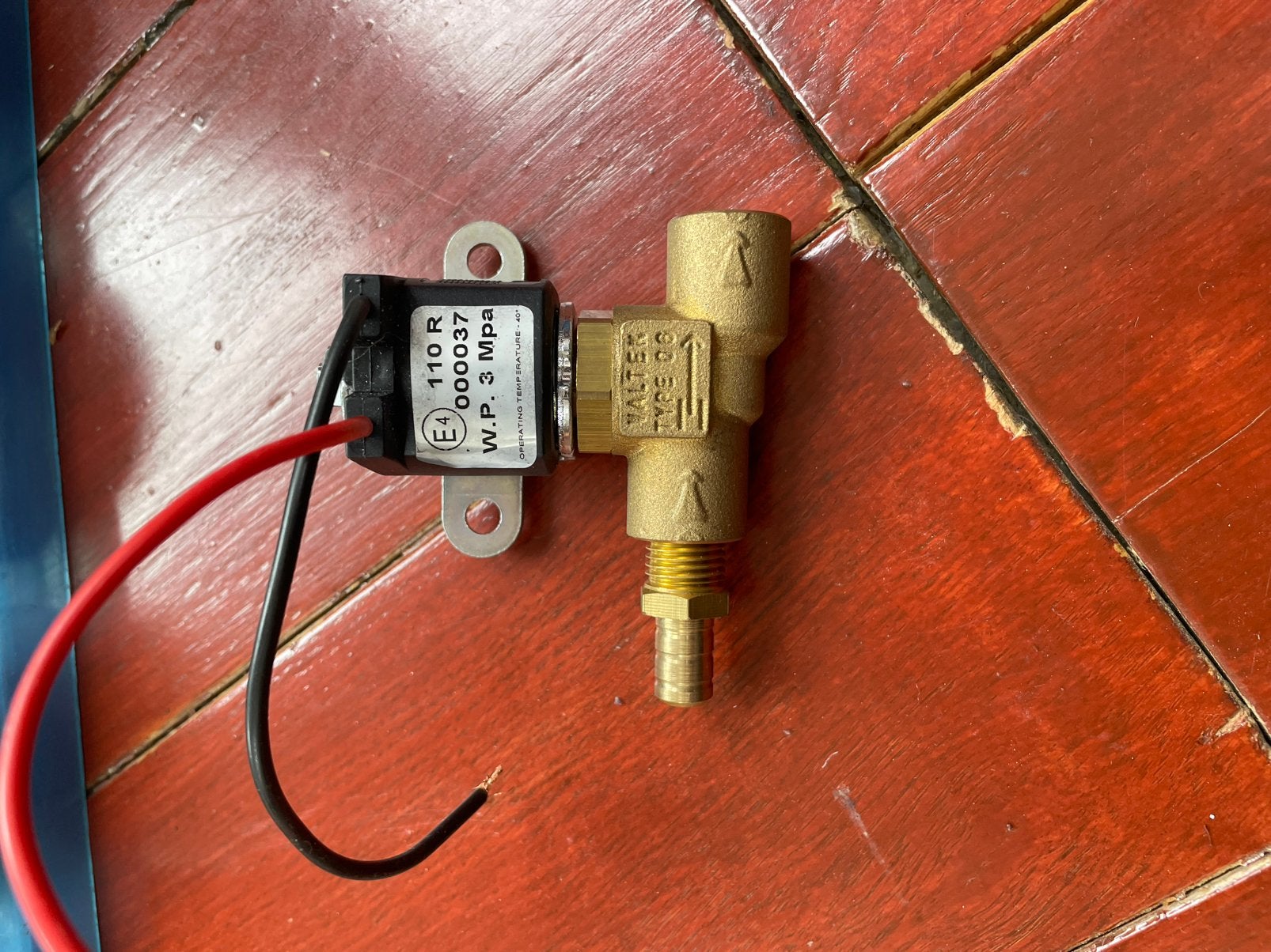 Elektrische afsluiter 12V v.   Voor willem, Ophalen, Nieuw, Universele onderdelen