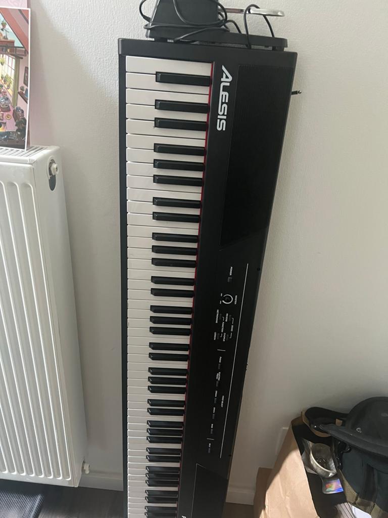 Alesis Recital 88-toetsen Digitale Piano, Muziek en Instrumenten, Keyboards, Zo goed als nieuw, 88 toetsen, Overige merken, Aanslaggevoelig