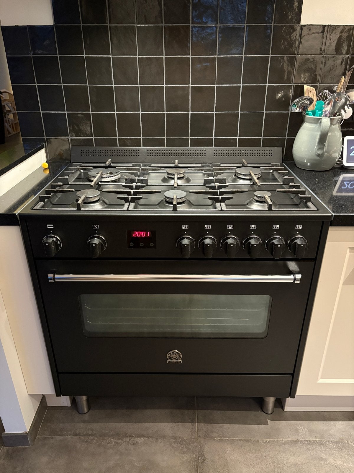 Atag Gasfornuis met Oven - Zwart, Ophalen, Hete lucht, 60 cm of meer, 4 kookzones