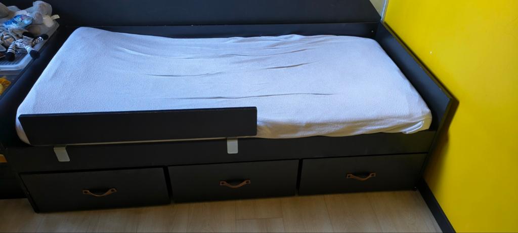 Bopita Floris Bed 90x200, kledingkast,incl.matras, Ophalen
