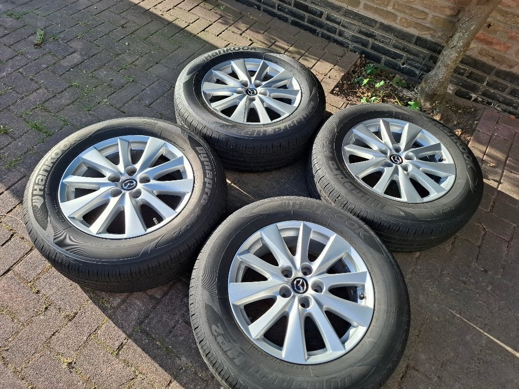 Originele Mazda CX-5 velgen met vrijwel nieuwe zomerbanden, Ophalen, Gebruikt, Banden en Velgen, 17 inch