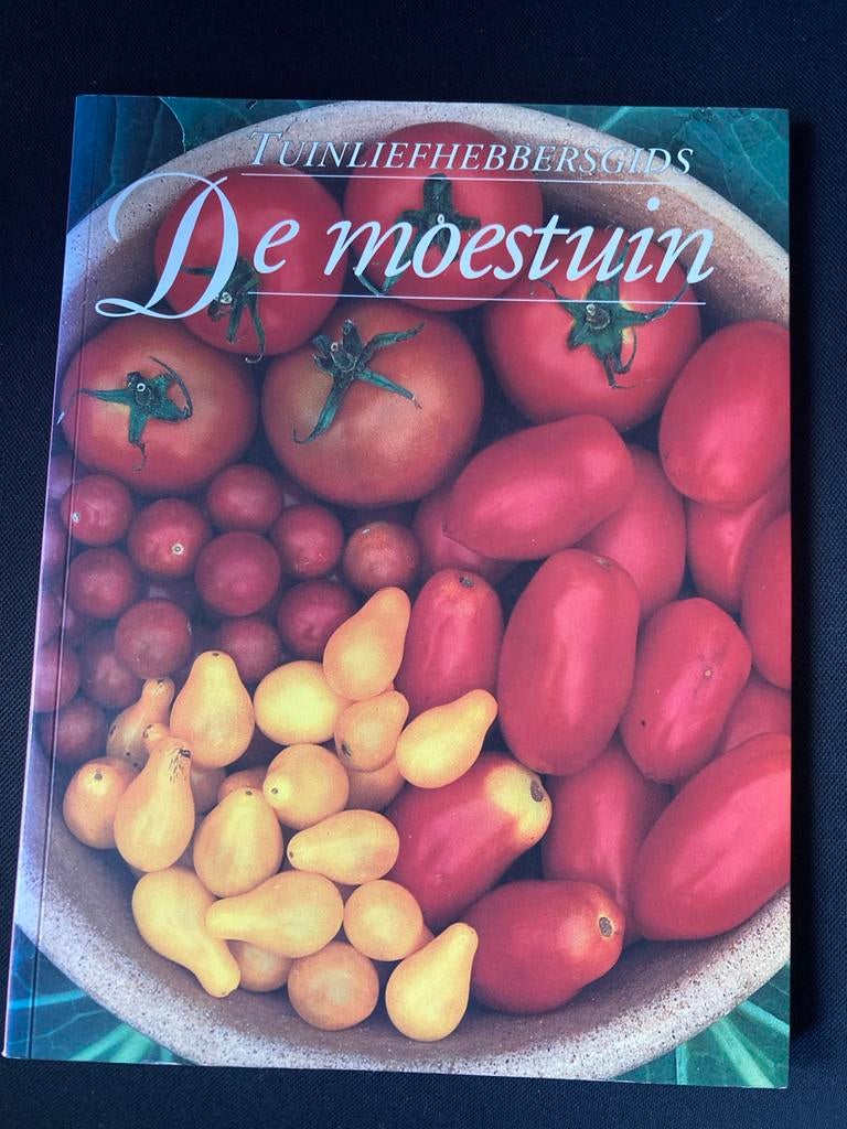 Tuinieren met 'De Moestuin' - Tuin Liefhebbersgids, Ophalen of Verzenden, Gelezen, Overige onderwerpen