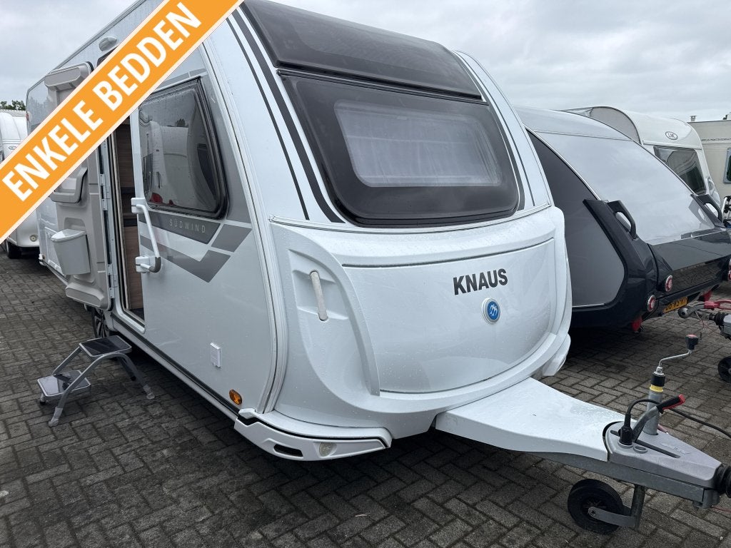Knaus Sudwind 540 EU, Caravans en Kamperen, Caravans, Bedrijf, 1250 - 1500 kg, Rondzit, Knaus, 2 aparte bedden, Overige typen