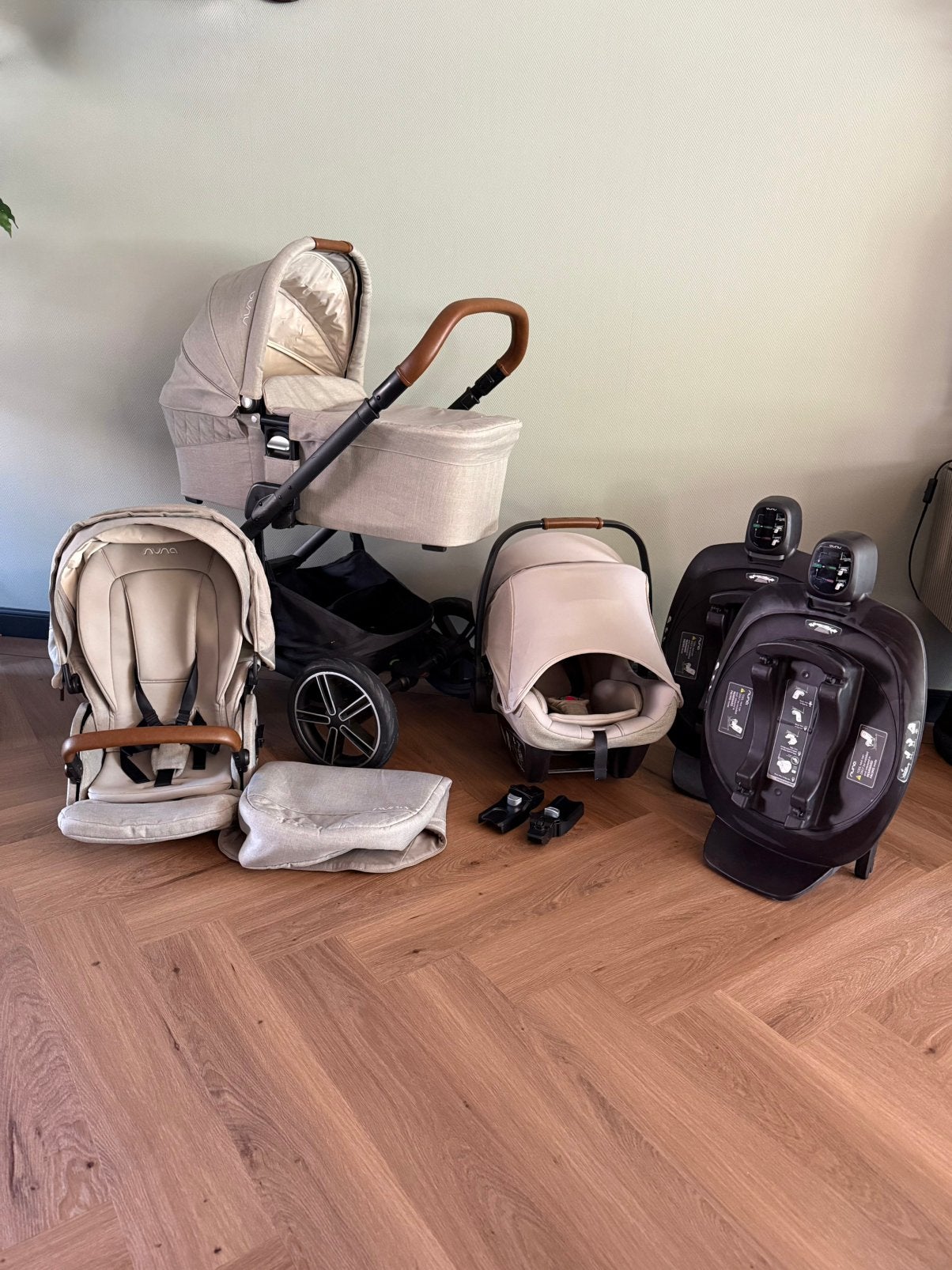 Complete set Nuna Mixx Next met autostoel en 2 isofix bases, Zo goed als nieuw, Met reiswieg, Ophalen, Kinderwagen
