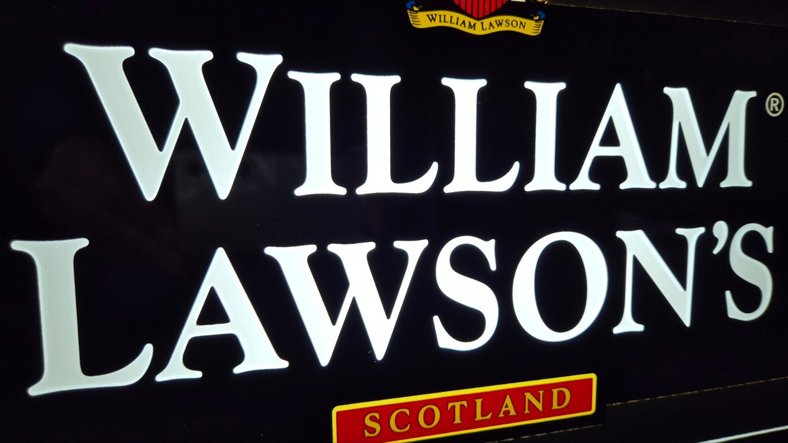 William Lawson's Whisky Lichtreclame, Verzamelen, Ophalen of Verzenden, Zo goed als nieuw, Lichtbak of (neon) lamp