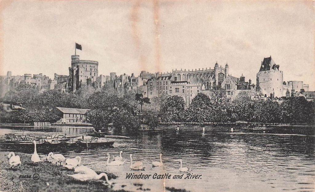 702-324-029 Windsor Castle And River, Verzamelen, Ansichtkaarten | Buitenland, Verzenden, Voor 1920, Engeland