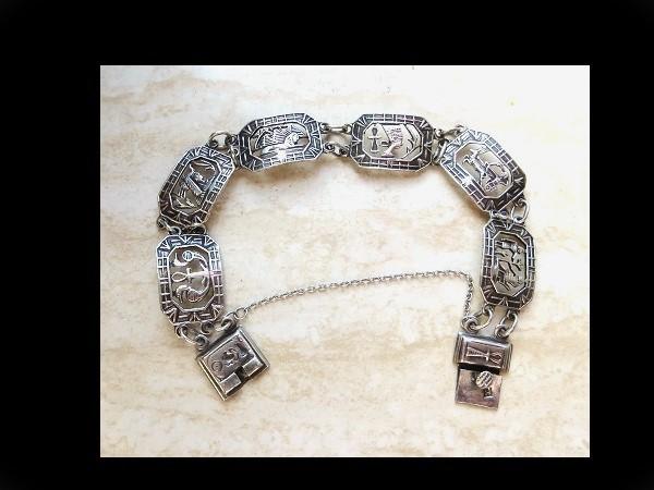 Zilveren Armband met Bijzonder Egyptische Details!, Sieraden, Tassen en Uiterlijk, Antieke sieraden, Verzenden, Zilver, Armband