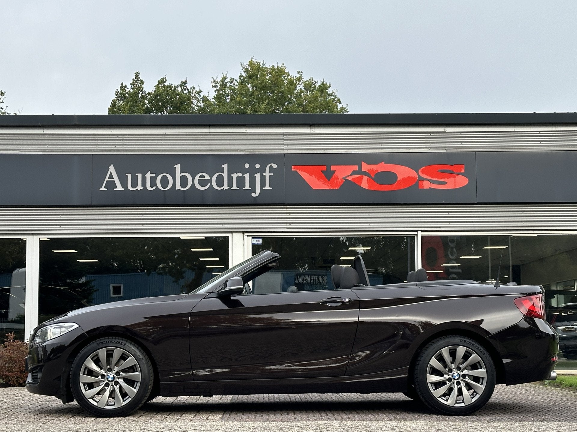 BMW 2 Serie Cabrio 220i | 184 pk | Navi Prof. | Stoelverwarm, Auto's, Gebruikt, 4 cilinders, 4 stoelen, Handgeschakeld