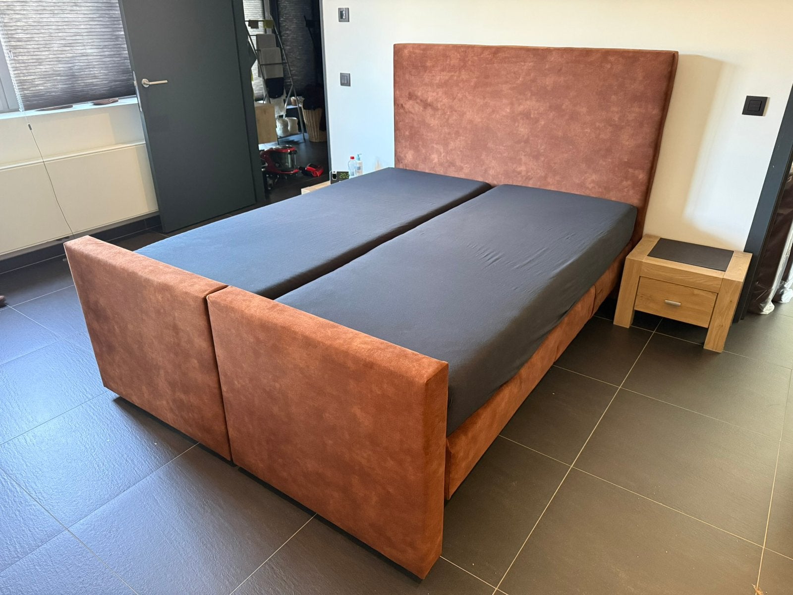 Foto 20 van Hoog laag bed/boxspring/seniorenbed/ seniorenbed hoog laag
