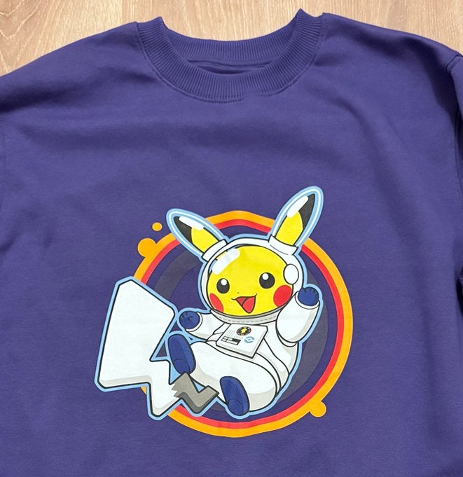 Nieuw Pokémon x ESA pikachu astronaut M trui sweatshirt, Ophalen of Verzenden, Nieuw, Maat 48/50 (M), Paars