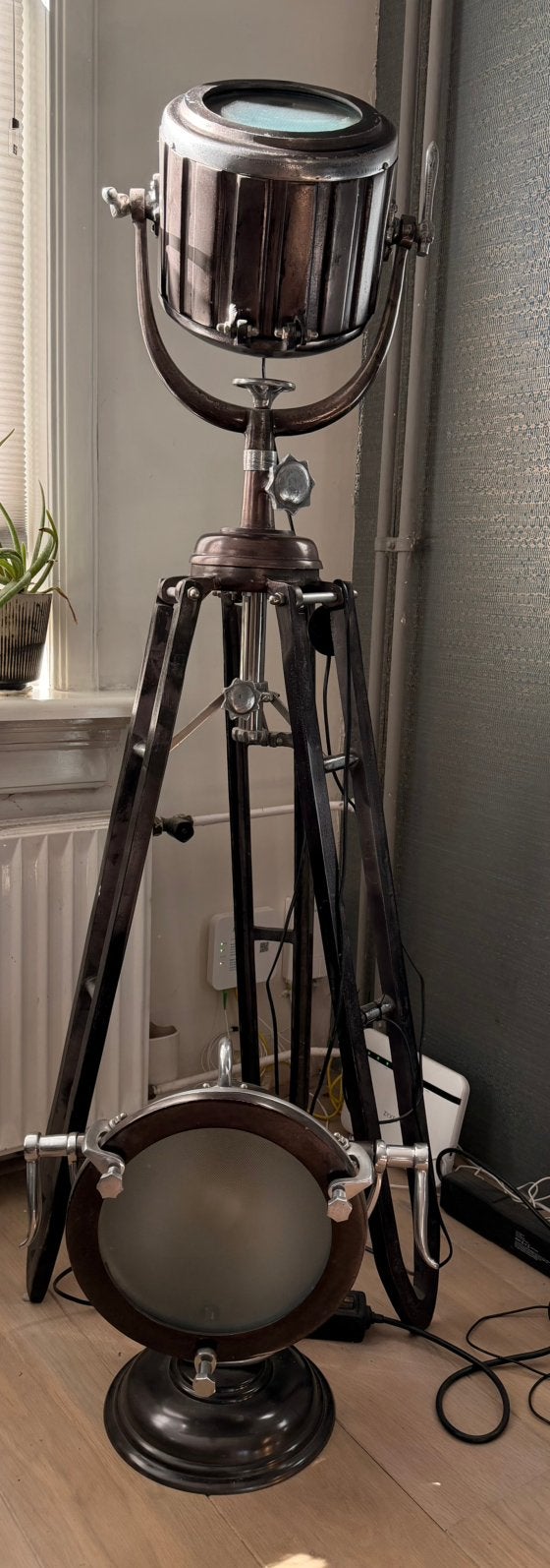 2 Industriële lampen (Loods5), Ophalen, Gebruikt, 100 tot 150 cm, E27 (groot)