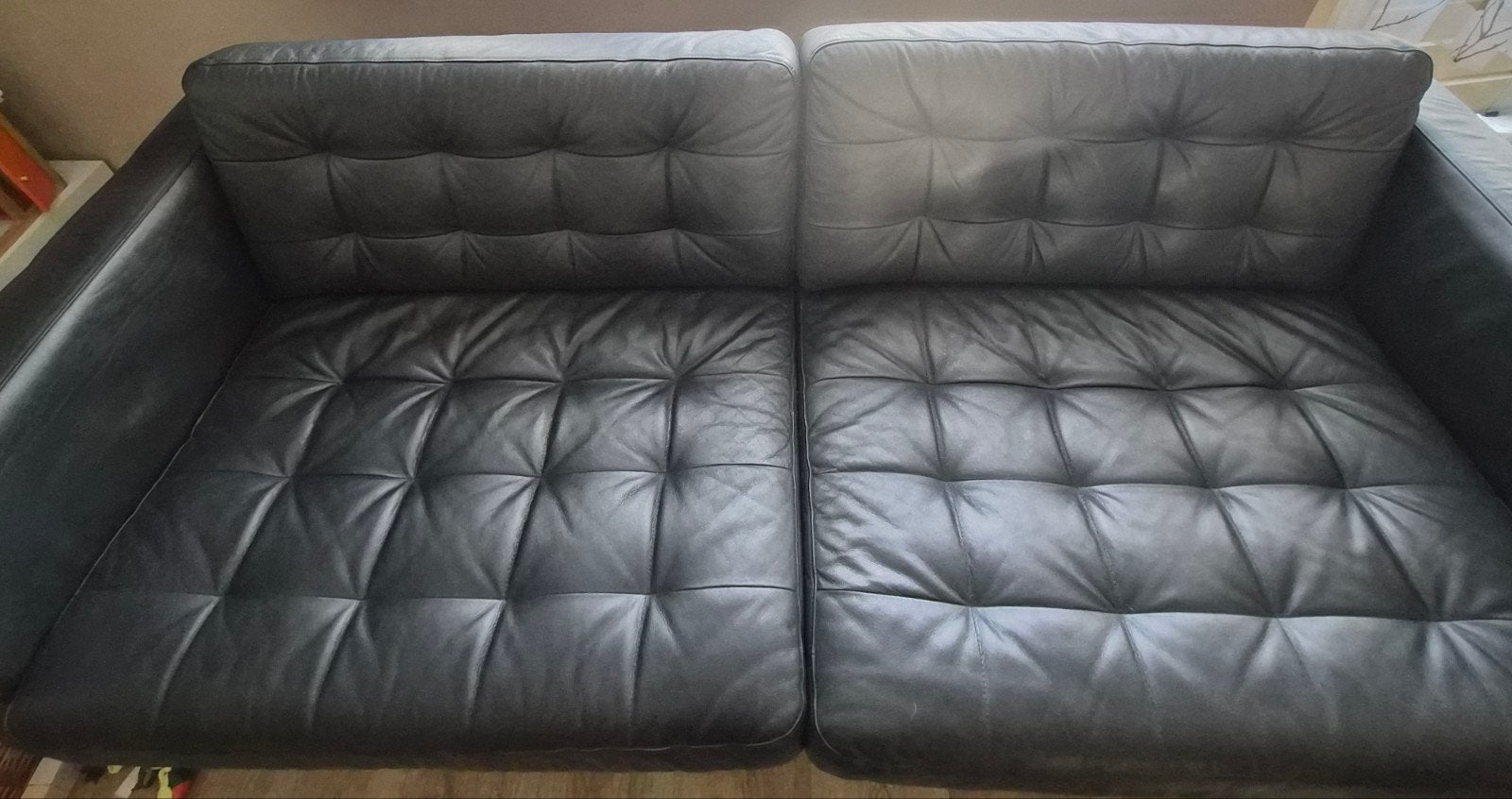 Landskrona Ikea  2 Zwarte leren banken 2 + 3 zitsbank, Huis en Inrichting, Ophalen, Overige maten, 300 cm of meer, Zo goed als nieuw