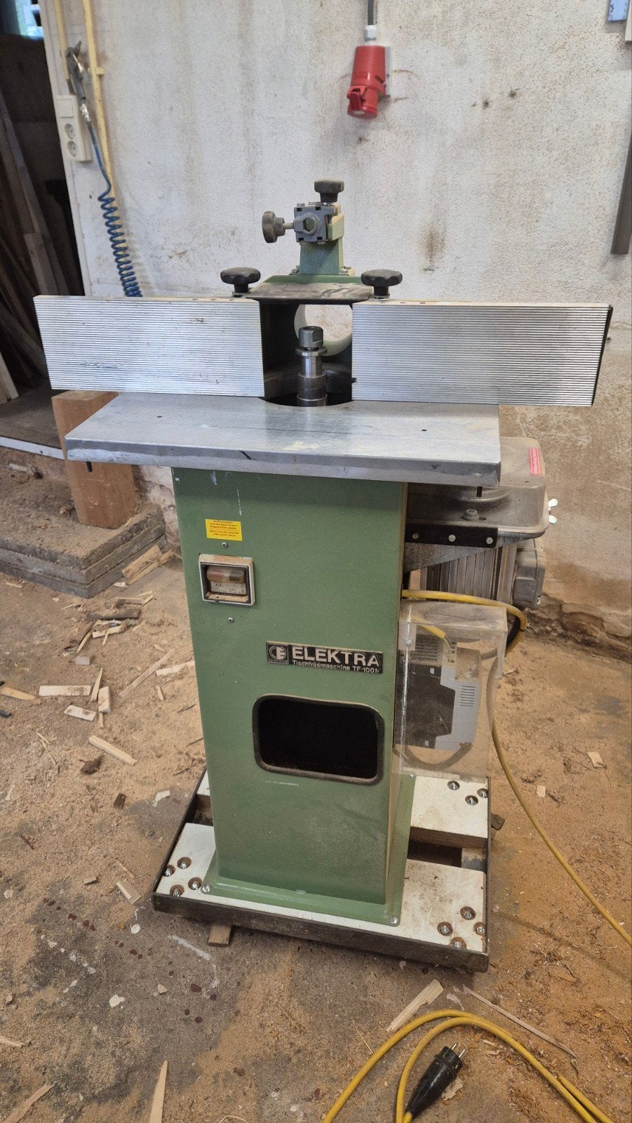 Elektra Beckum  tafelfreesmachine, Ophalen, Elektra Beckum, Gebruikt, 70 mm of meer