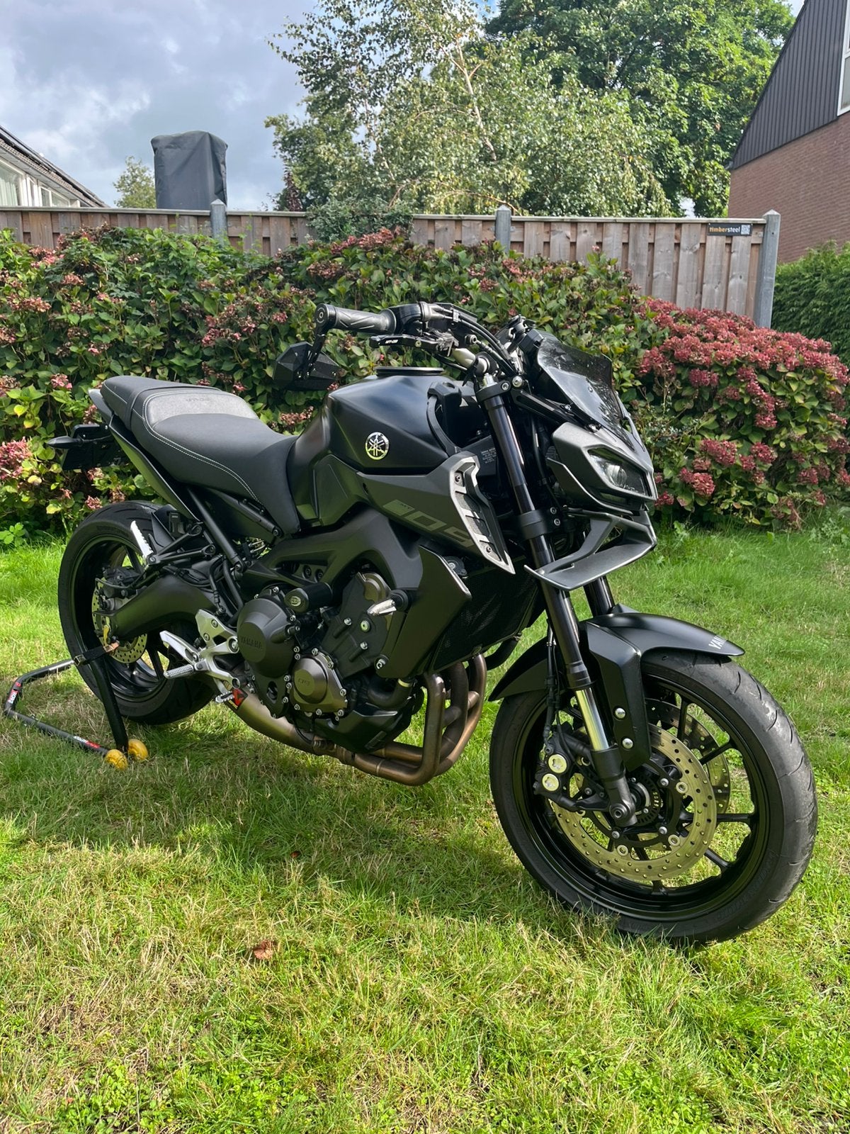 Yamaha MT-09 | 2018 | Tech black | Akrapovic, Motorrijbewijs A, 3 cilinders, Particulier, Meer dan 35 kW