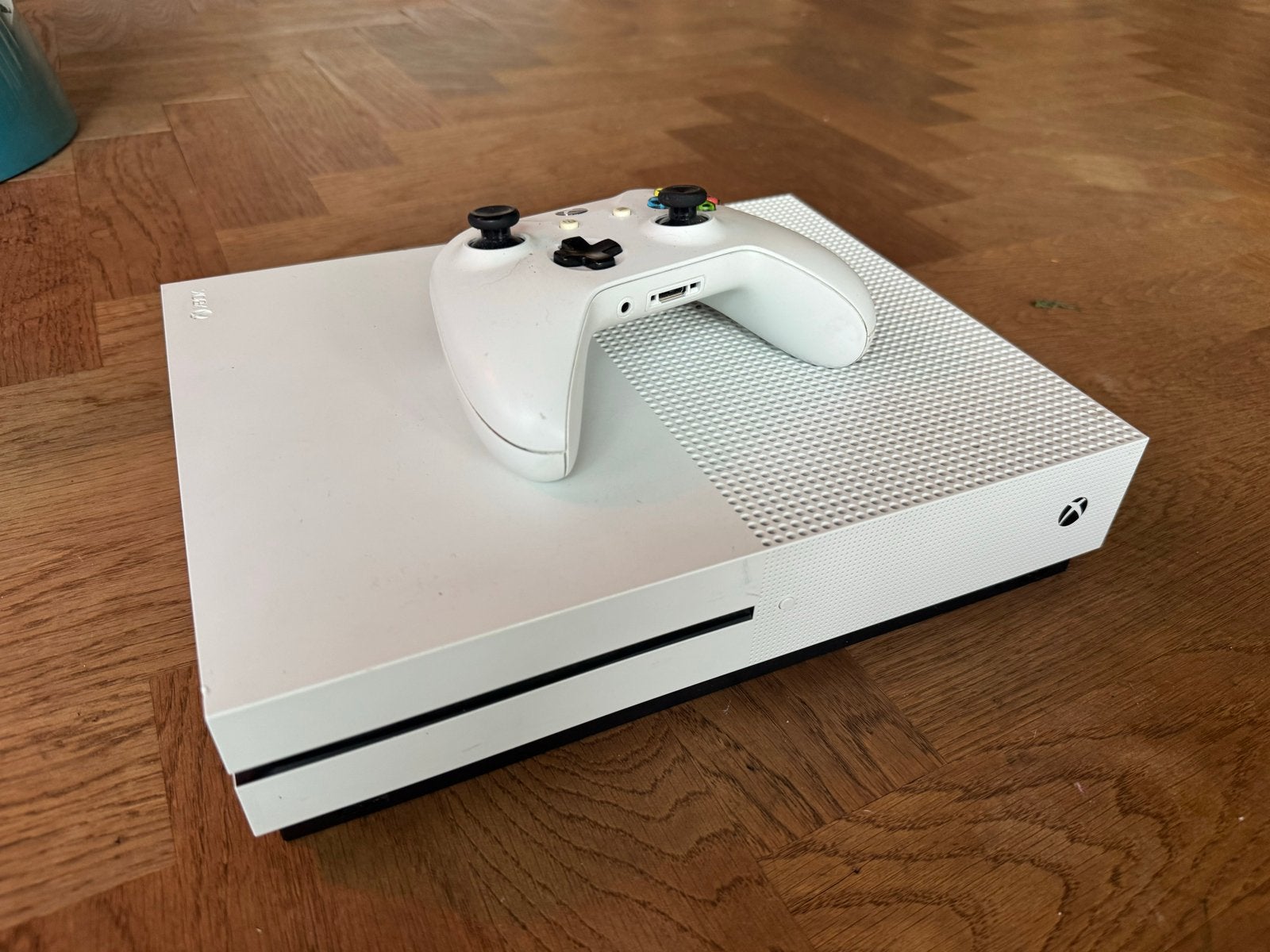 Xbox One S met controller, Spelcomputers en Games, Spelcomputers | Xbox One, 500 GB, Xbox One S, Ophalen of Verzenden, Zo goed als nieuw