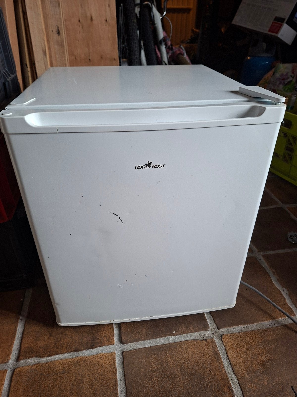 Nordfrost Mini Camping Koelkast met vriezer, Ophalen, Gebruikt, Minder dan 75 liter, Met vriesvak