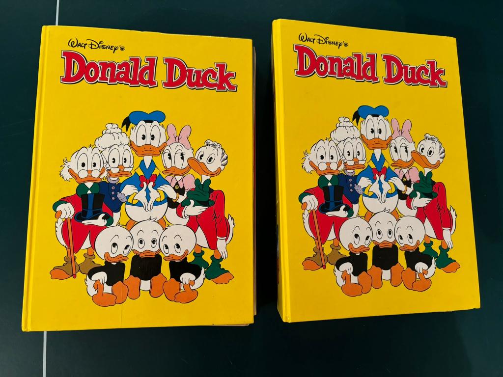 Complete jaargang 1992 donald duck weekblad strips 2 banden!, Boeken, Meerdere stripboeken, Ophalen of Verzenden, Gelezen, Disney Donald Duck