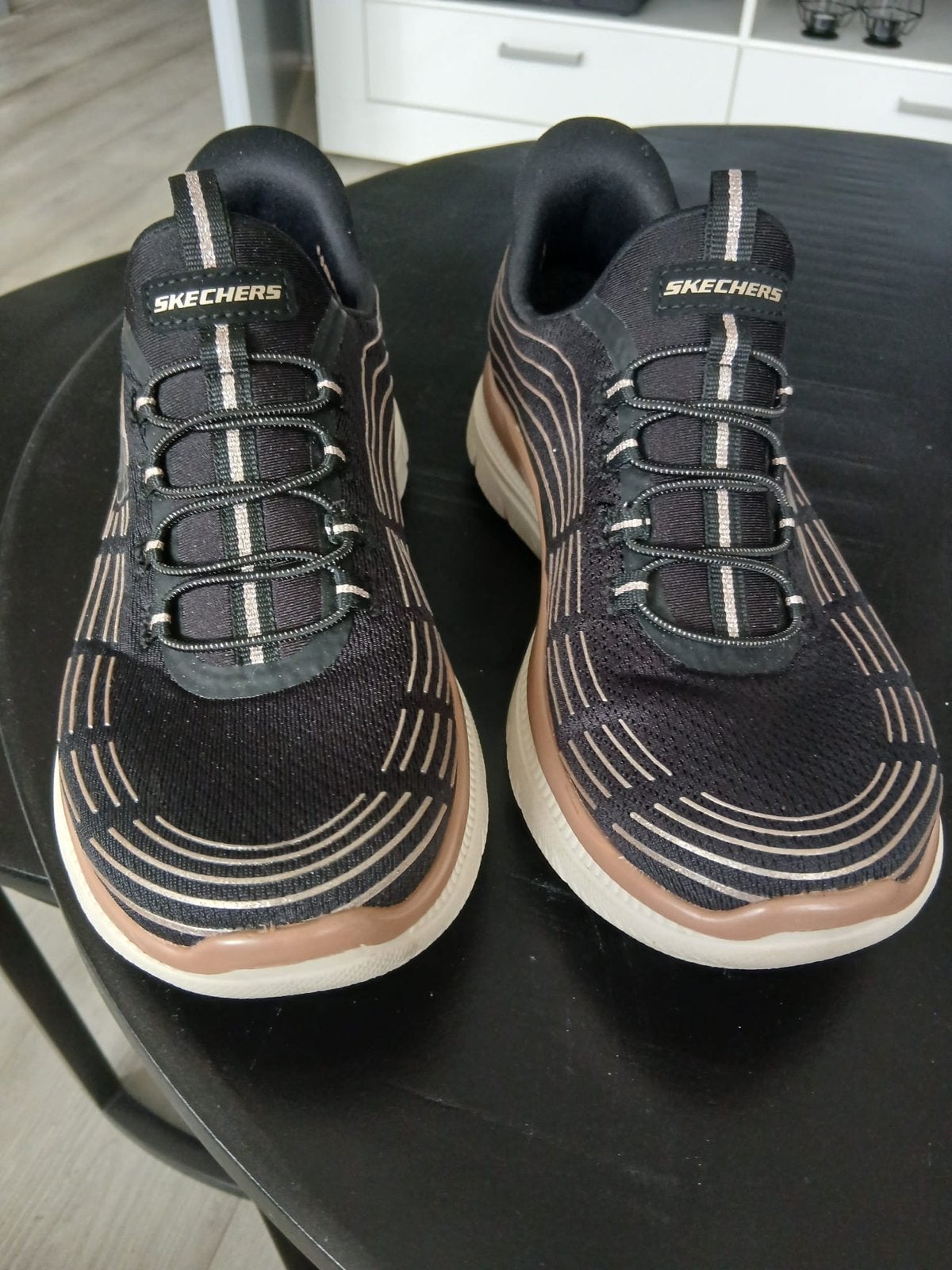 Skechers Sneakers Zwart/Brons - Maat 37, Kleding | Dames, Ophalen of Verzenden, Nieuw, Zwart, Sneakers of Gympen