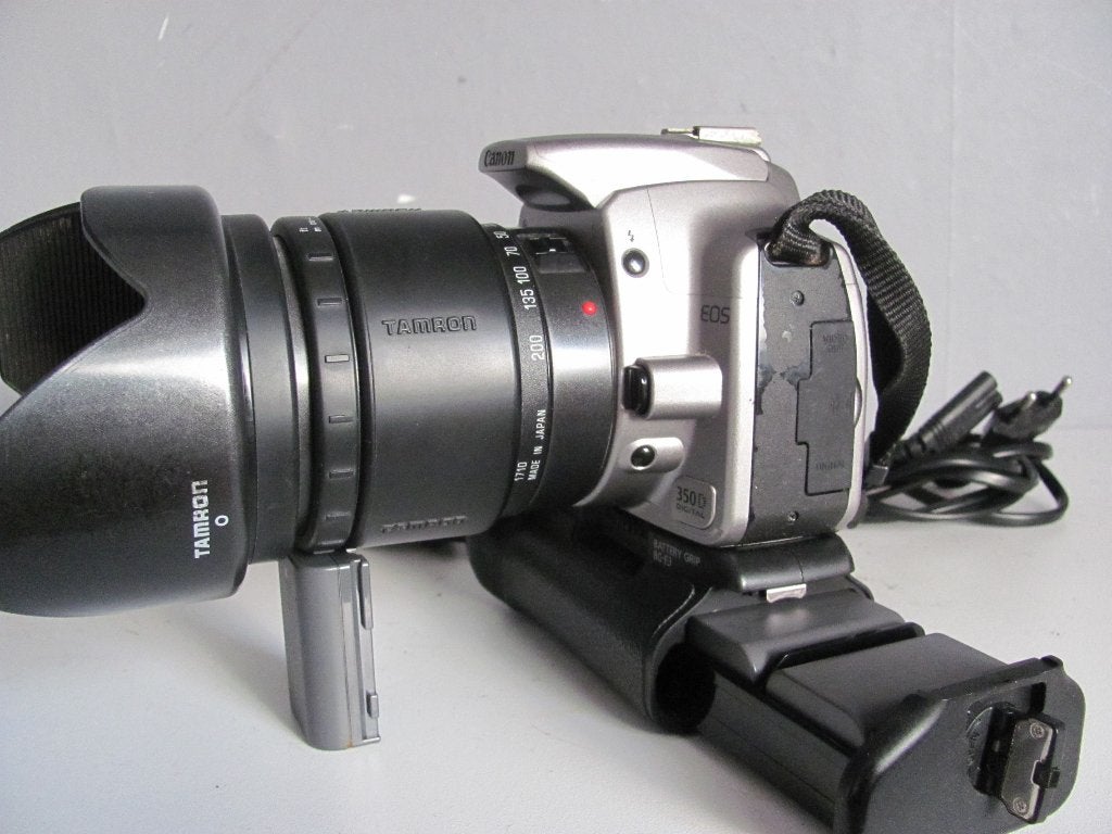 Canon eos 350D digital  met battery grip bg-E3, Spiegelreflex, Canon, Geheugenkaart, Zo goed als nieuw