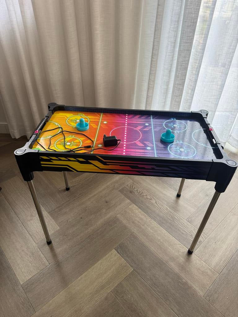 Kleurrijke Airhockey Tafel - Zo goed als nieuw, Ophalen, Zo goed als nieuw