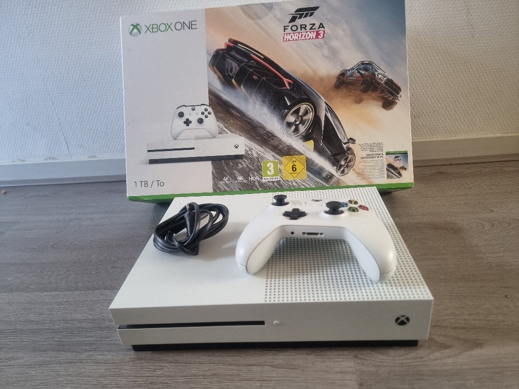 Xbox One Slim, 1 speler, Ophalen of Verzenden, Zo goed als nieuw, Vanaf 7 jaar