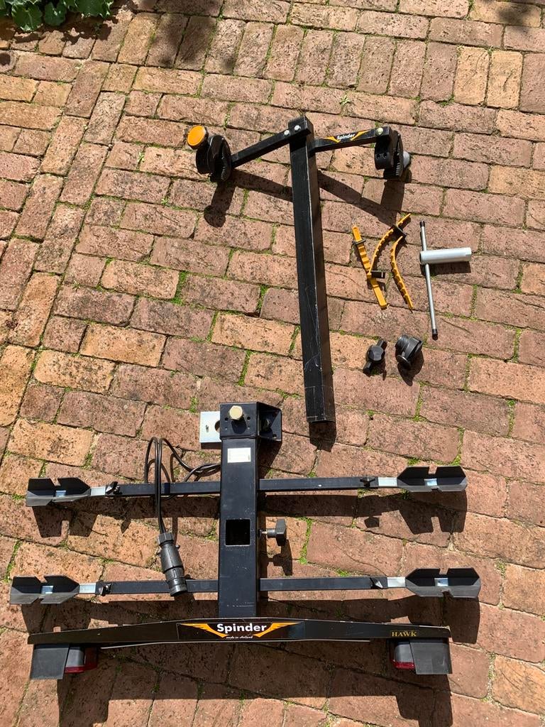 Complete fietsendrager Spinder, Ophalen, Gebruikt, Brede banden, 2 fietsen