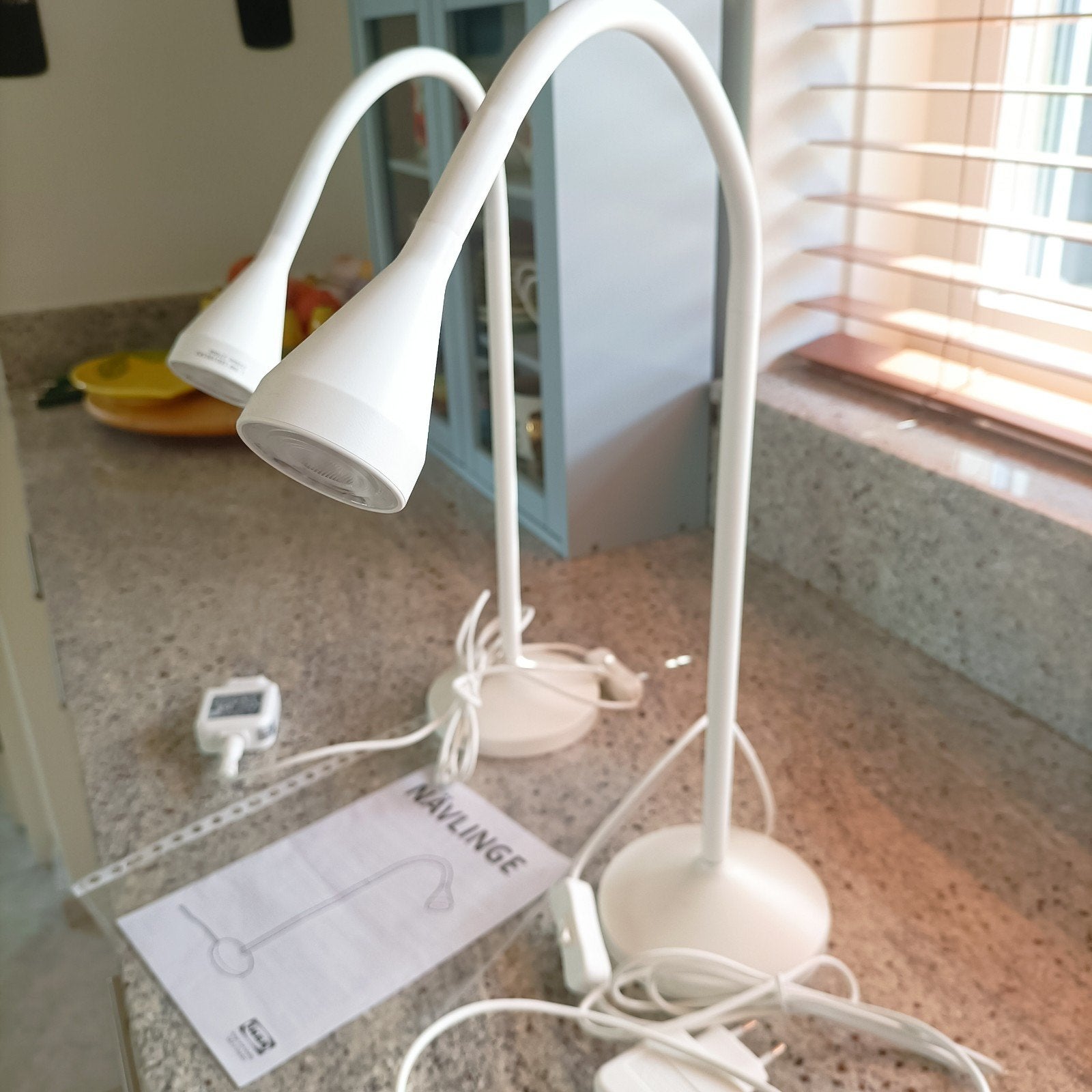 IKEA NÄVLINGE LED Bureaulamp - Wit, Zo goed als nieuw, Ophalen, 50 tot 75 cm, Modern, Functioneel, Zo goed als nieuw