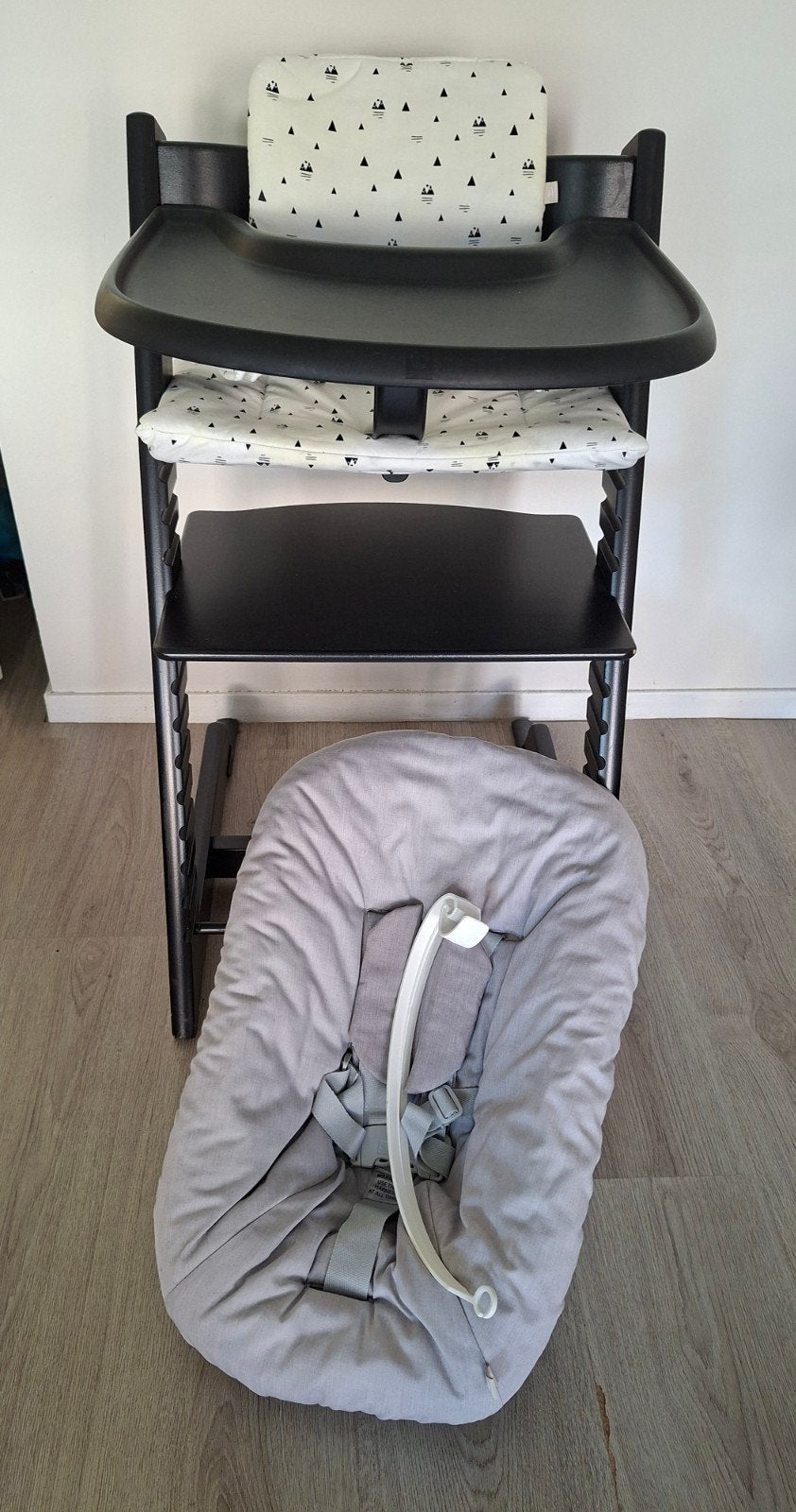 stokke tripp trapp kinderstoel - compleet - black, Kinderen en Baby's, Ophalen, Zo goed als nieuw, Meegroeistoel