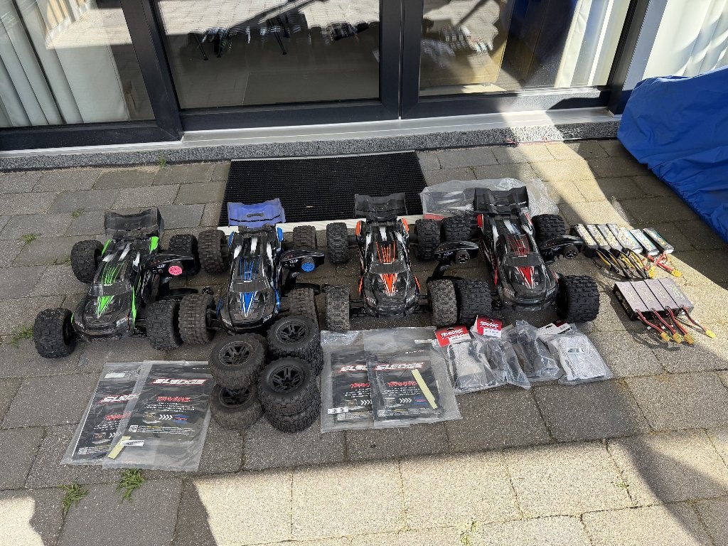 Traxxas Sledge 4x – Compleet Pakket met veel Accesoires, Auto offroad, Zo goed als nieuw, RTR (Ready to Run), Schaal 1:8