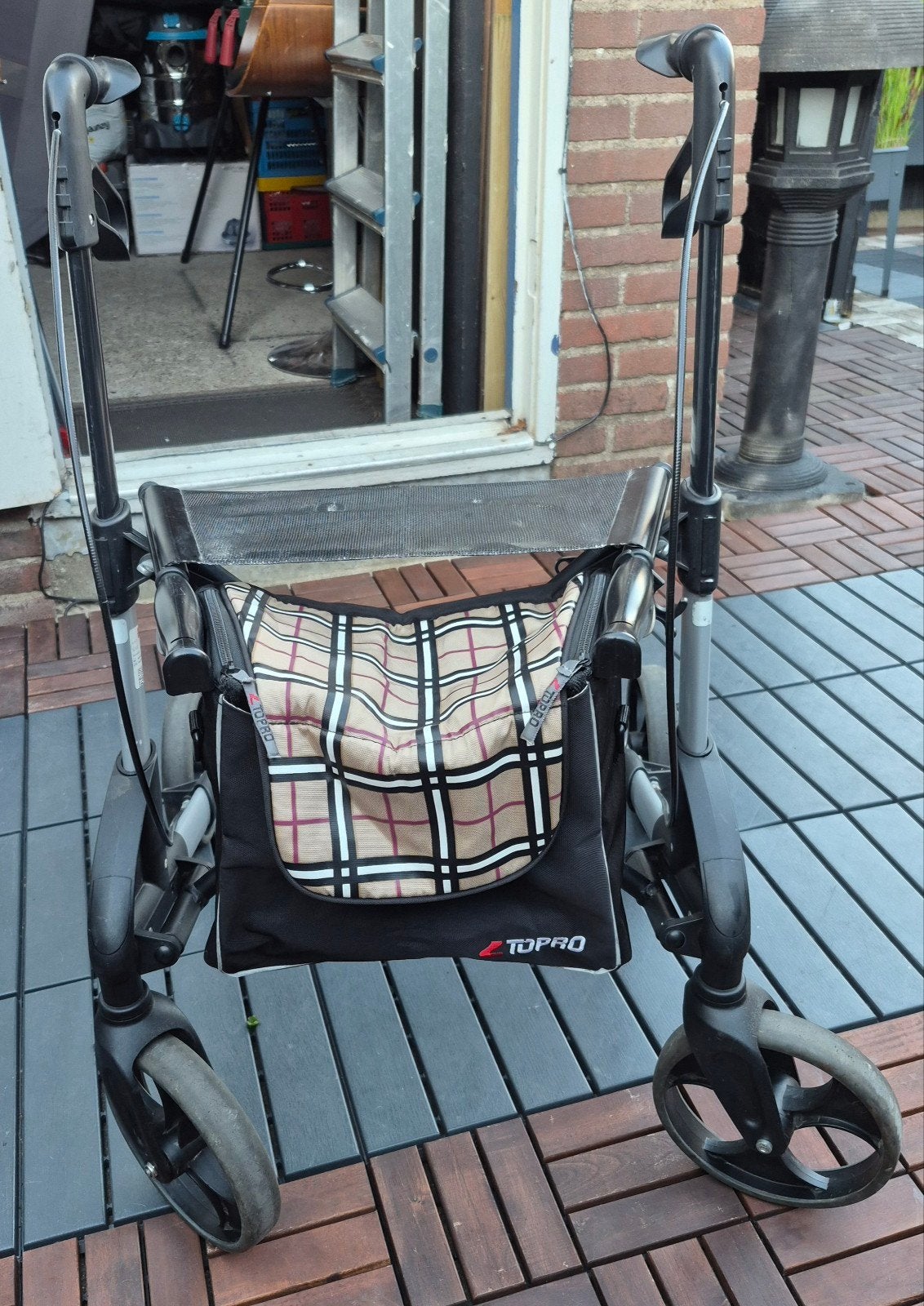 Topro troja rollator met burberry tas, Diversen, Rollators, Ophalen, Opvouwbaar, Zo goed als nieuw