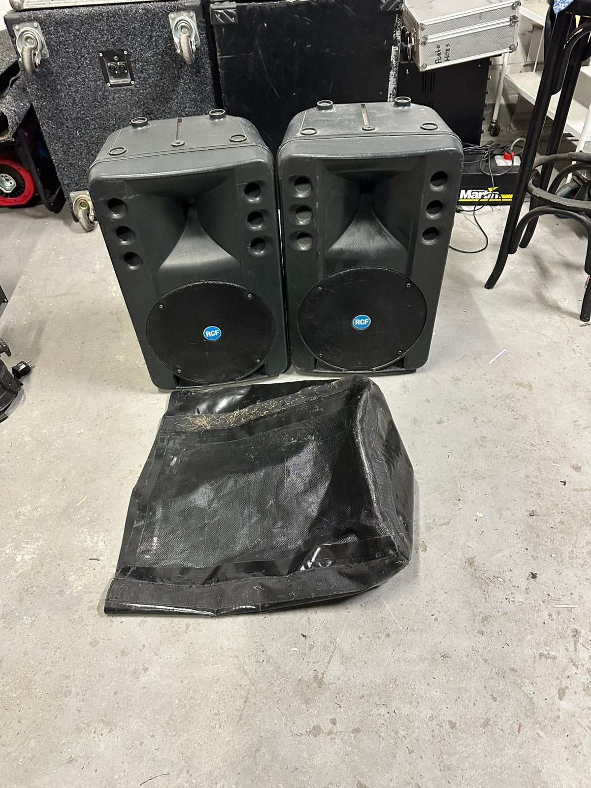 2 stuks RCF 300A speakers, Overige merken, Gebruikt, Ophalen of Verzenden, Rcf