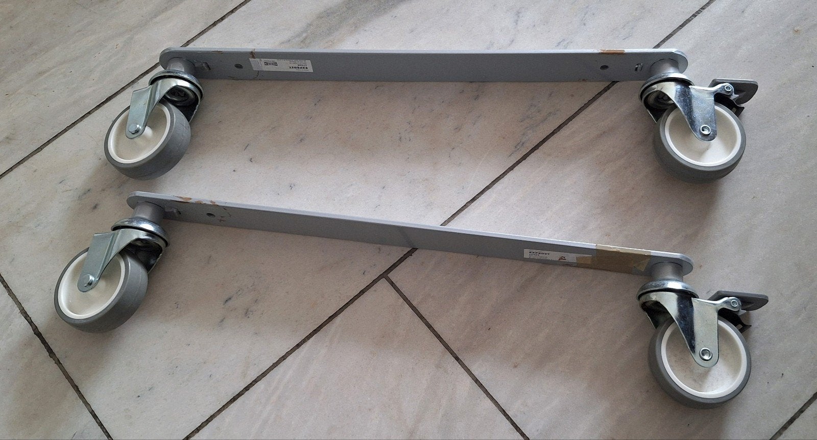 Ikea Kallax expedit wielen set, Ophalen, Zo goed als nieuw