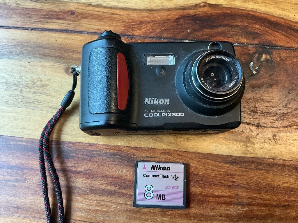 Nikon coolpix 800, Audio, Tv en Foto, Fotocamera's Digitaal, Gebruikt, Overige typen, Ophalen of Verzenden, Nikon