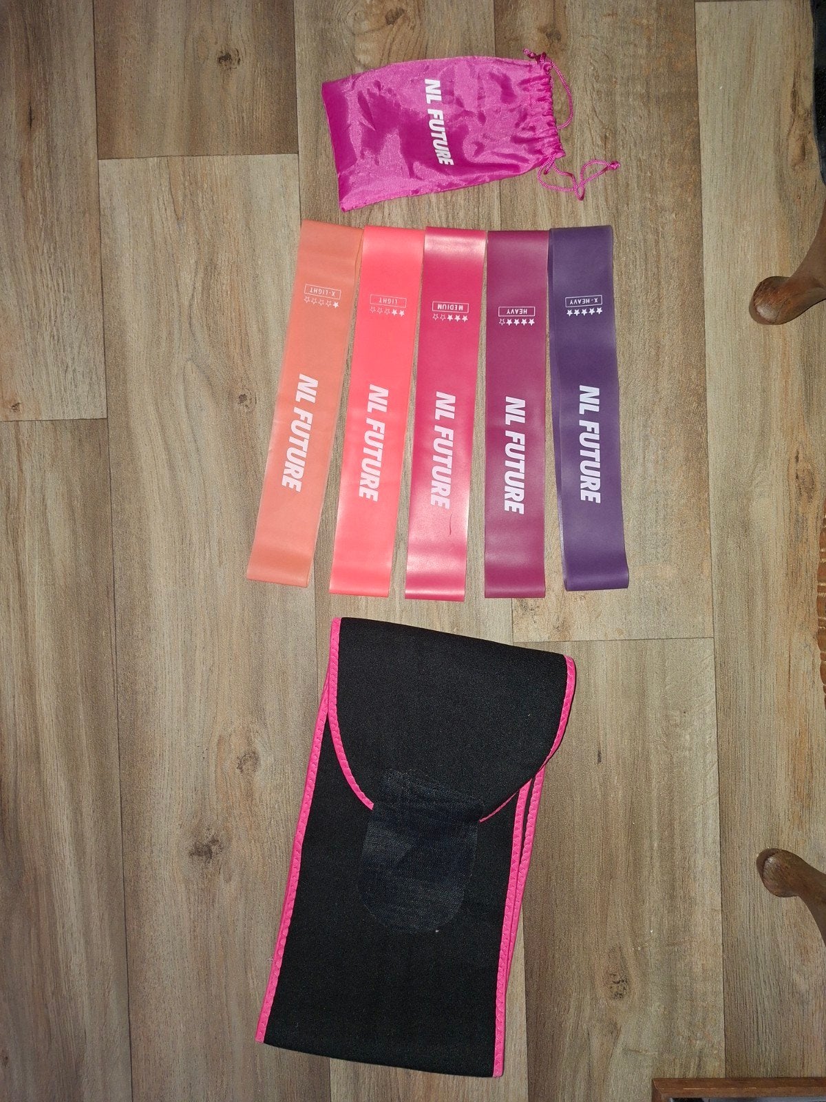 NL Future Weerstandsbanden set en sweatbelt, Sport en Fitness, Fitnessmaterialen, Zo goed als nieuw, Weerstandband, Armen, Benen