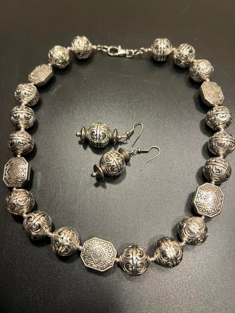 Mooie Chitai,Tibet/Yemen verzilverde ketting+oorbellen., Ophalen of Verzenden, Zo goed als nieuw, Zilver