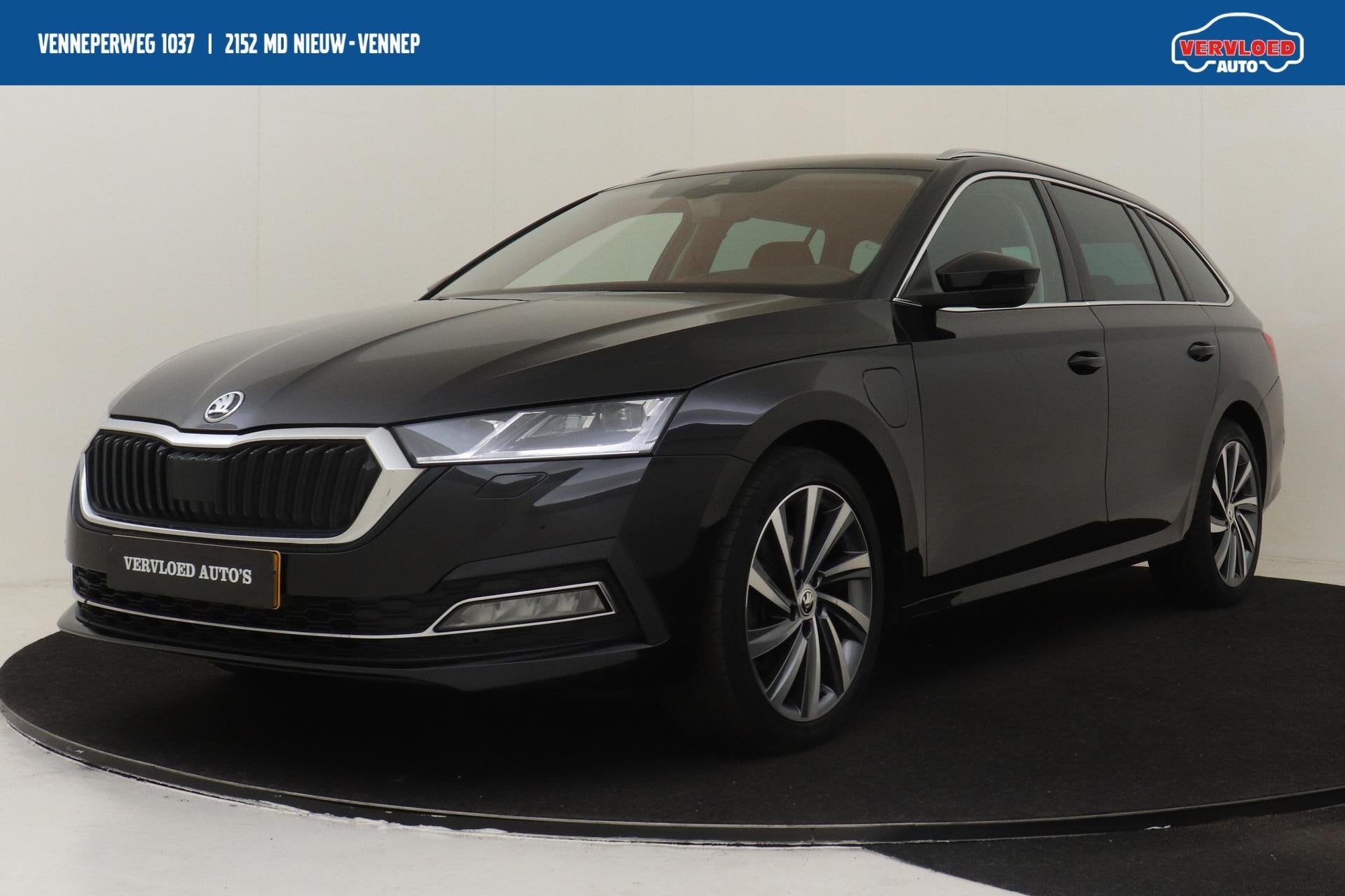 Skoda Octavia Combi 1.4TSI/204PK IV PHEV BUSINESS EDITION PL, Gebruikt, Zwart, 13 kWh, Geïmporteerd