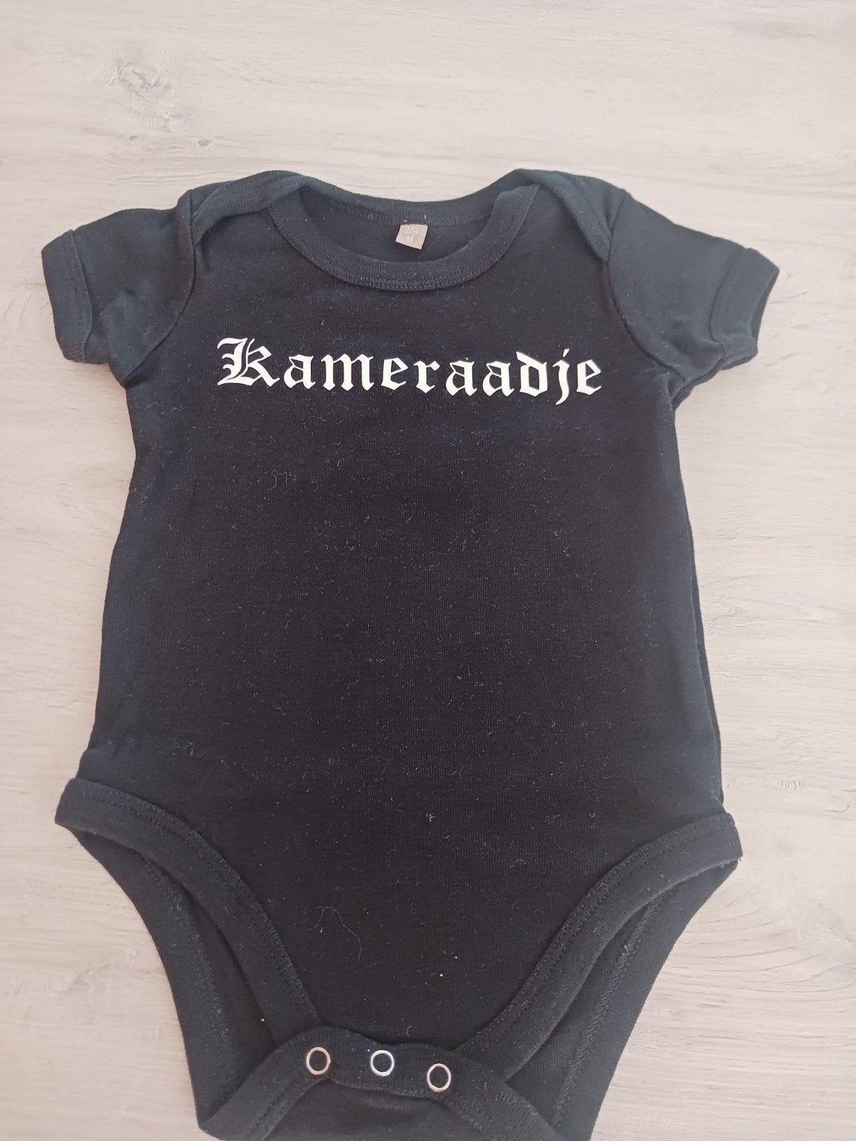 Zwarte Feyenoord Romper 'Kameraadje' - Maat 3/6 maanden, Ophalen of Verzenden, Zo goed als nieuw, Jongetje of Meisje