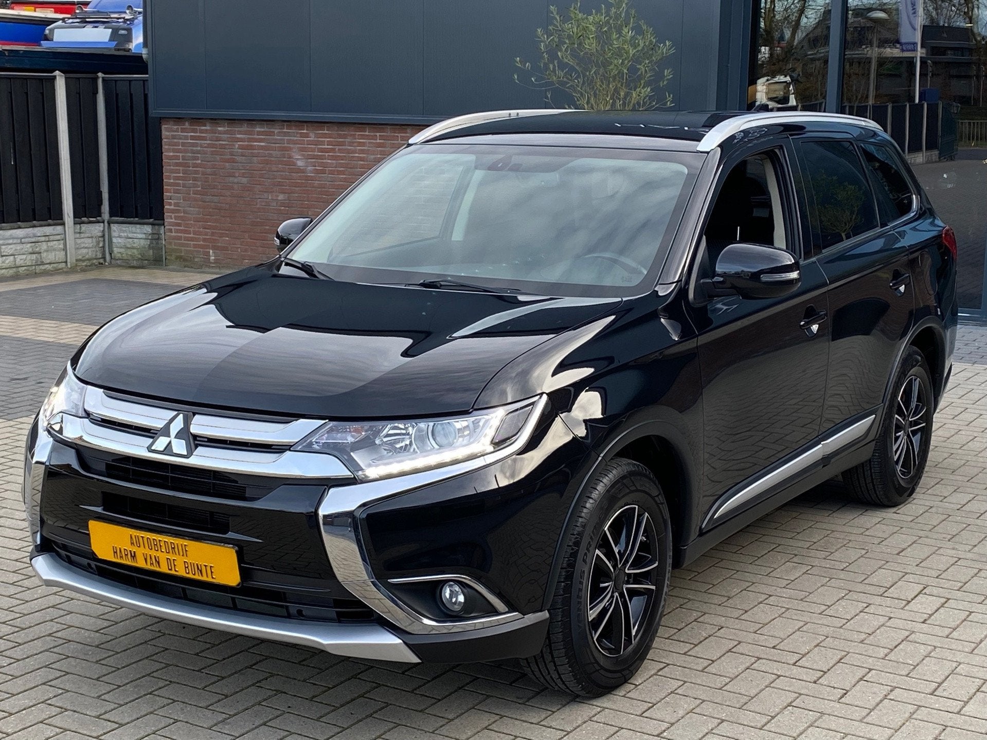 Mitsubishi Outlander 2.0 MIVEC edition NIEUWSTAAT APPLE CARP, Voorwielaandrijving, 1998 cc, Stof, 1370 kg