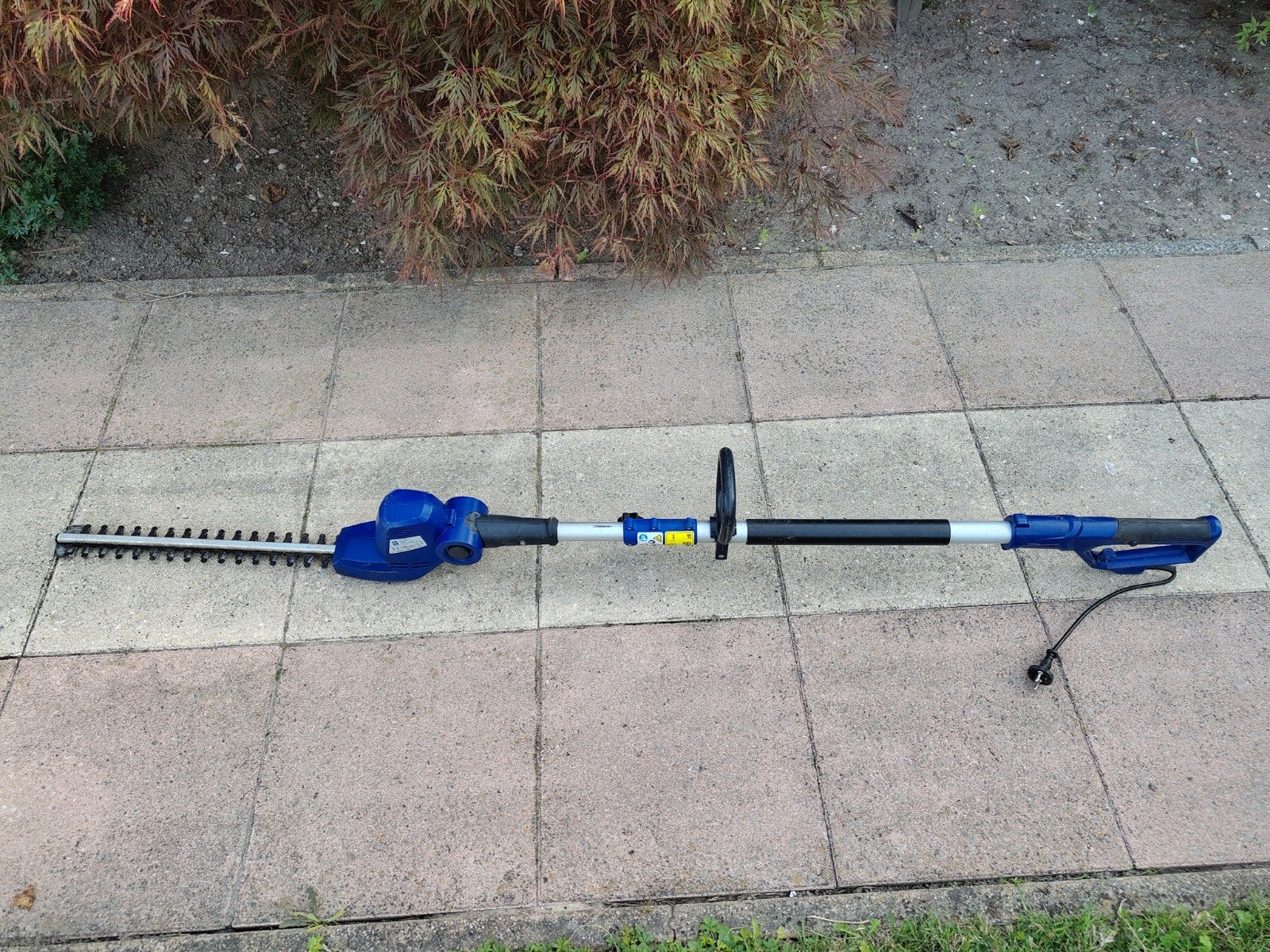 Uitschuifbare elektrische heggenschaar - LUX Tools, Tuin en Terras, Heggenscharen, Ophalen, Gebruikt, Elektrisch, LQX Tools
