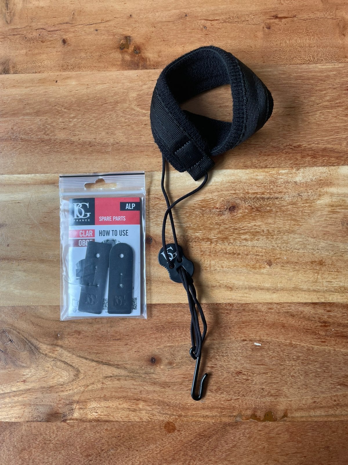 Draagband klarinet BG C20E + BG ALP connector, Ophalen of Verzenden, Zo goed als nieuw, Hout