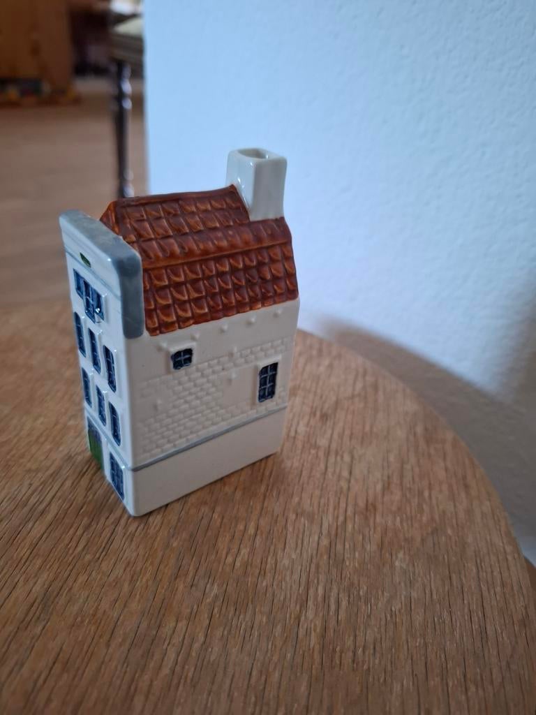 Porselein huisje van Royal Goedewaagen, Verzamelen, KLM Huisjes, Ophalen of Verzenden, Zo goed als nieuw, 61 t/m 80