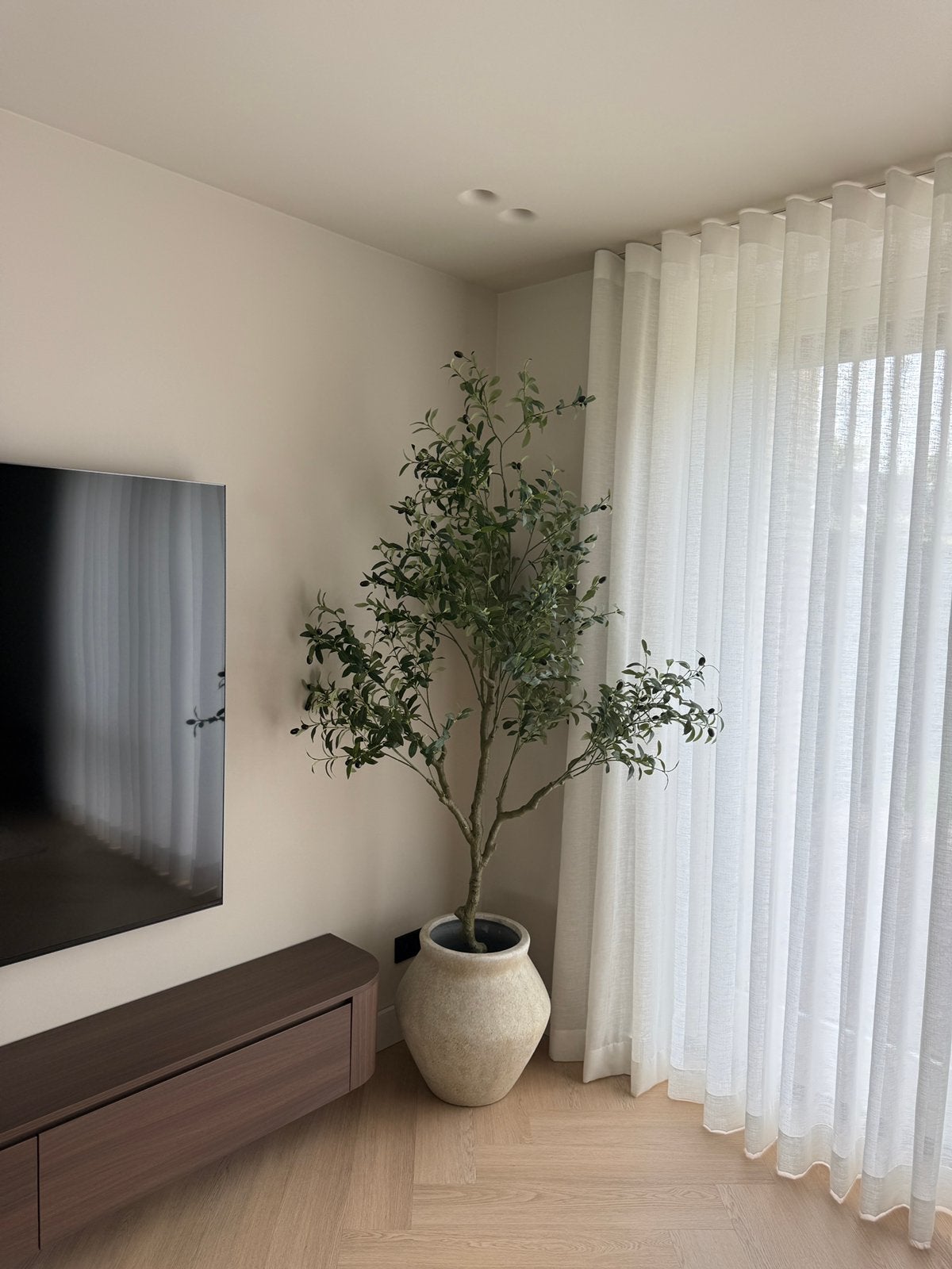 Grote kunst olijfboom inclusief sierpot
